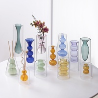 Mini vase en verre coloré à double couche bouteille d'aromathérapie d'art en verre transparent moderne sans feu pour restaurant hydroponique