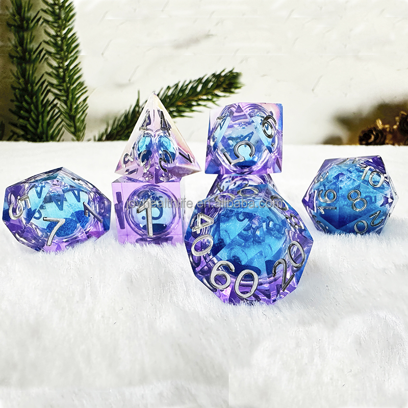 Заводские черные игральные кости DND d20 с жидким сердечником для подземей и драконов настольные игры