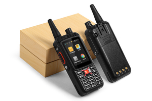 <span class=keywords><strong>Los</strong></span> Alpes F22 + PTT Zello Walkie Talkie teléfono móvil con Clip de cinturón 2,4 pulgadas de pantalla táctil 3G - Product Image 5