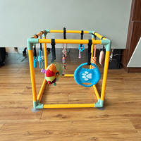 Parc de jeu pour chiot en PVC écologique, réglable et résistant aux morsures, avec jouets suspendus pour un jeu interactif et un équipement d'entraînement pour animaux de compagnie