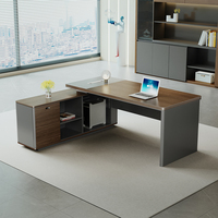 Bureau en bois en forme de L de haute qualité au design moderne pour patron ou PDG Mobilier de bureau fabriqué selon des normes élevées