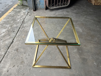 Table basse carrée moderne en verre, base géométrique en acier inoxydable poli de luxe, table centrale pour salon, table à thé