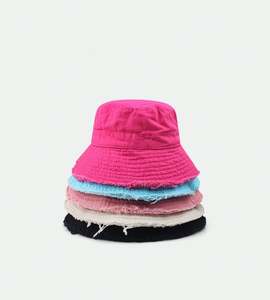 Sombrero de Pescador Rosa con Borde de Peluche, Lavable, para Verano, Playa, Esquí, con Protección Solar y Logotipo Personalizado - Product Image 5
