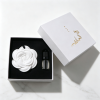 Diffuseur d'arômes Finru en pierre, ensemble d'huiles parfumées suspendues, fleur en céramique, désodorisant longue durée pour la maison et le placard, cadeau personnalisé avec logo