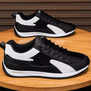 Zapatos para Caminar Ultraligeros para Hombre, Zapatos Deportivos Casuales Ligeros y Transpirables, Cómodos para Estudiantes, Zapatos para Patinar - Product Image 1