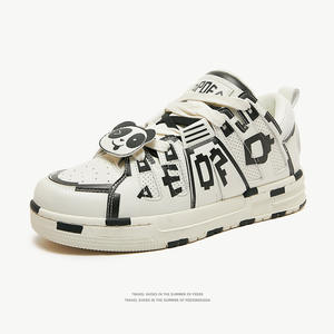 Chaussures de skate épaisses de luxe pour hommes, personnalisées par un designer, en toile vintage et denim, respirantes, décontractées, avec doublure en maille, semelle intérieure plate en PU - Product Image 1