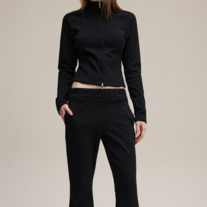 ले जोड़ी महिलाओं की काली ट्रैकसूट फसल ज़िप उच्च गर्दन स्लिम फिट टॉप फ्लेयर्ड लेग पैंट खिंचाव एथलेटिक ट्रेंडी y2k सक्रियवियर - Product Image 1