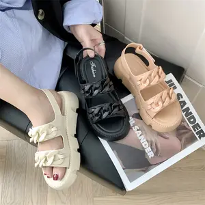 Modische New Summer Solid Flat Heel Dicke Sohle zurück Sandalen Casual Outwear Flat Bottom Beach Sandalen für Frauen