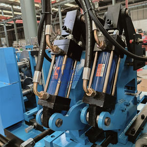 Entièrement automatique CZ Angle fer acier rouleau Purlin métal mur angle droit rouleau formant la Machine - Product Image 4