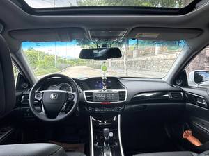 ฮอนด้า แอคคอร์ด ลักชัวรี่ มือสอง: ปี 2016 เครื่องยนต์ 2.0 ลิตร เกียร์ CVT, รถซีดานสำหรับครอบครัวที่สะดวกสบายที่สุด - Product Image 6