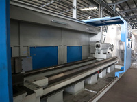 Tour CNC robuste CK61100F de haute précision Conception horizontale Système de contrôle GSK Lit plat pour le traitement de grandes pièces