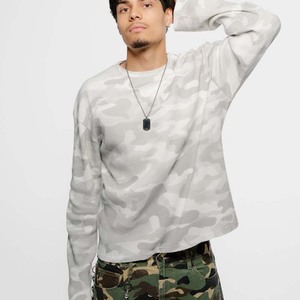 Camiseta térmica de punto gofrado extragrande con estampado de camuflaje personalizado en toda la prenda, de manga larga para hombre - Product Image 3