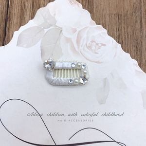 Accessoires de cheveux de chien en diamant coloré avec nœud papillon fait à la main Mini Pet <span class=keywords><strong>BB</strong></span> Clip - Product Image 2