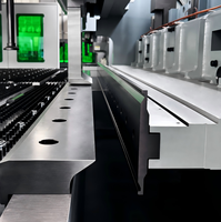 Cintreuse de panneaux CNC entièrement automatique 2000C compatible PVC, cycle de 0,2s, centre de cintrage servo, usine intelligente, moteur sans changement d'outil