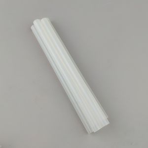 กาวแท่งร้อนละลาย 11 มม. x 180 มม. สำหรับเชื่อมพลาสติก แพ็ค 50 ชิ้น - Product Image 1