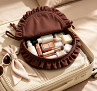 Pochette demi-lune vintage chic marron café à volants et cordon de serrage, mini trousse de maquillage portable douce et légère pour femme
