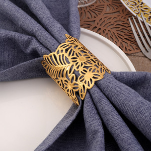 Fermoir de serviette style européen rond de serviette doré ajouré - Product Image 4