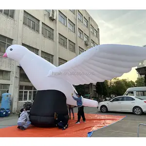 Pájaro gigante inflable de dibujos animados, Paloma Peach para publicidad