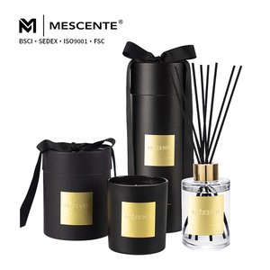 Mescente Coffret Cadeau Luxe Personnalisé Marque Privée Parfums d'Ambiance Bougies Noires en Pot et Diffuseur à Bâtonnets - Product Image 1