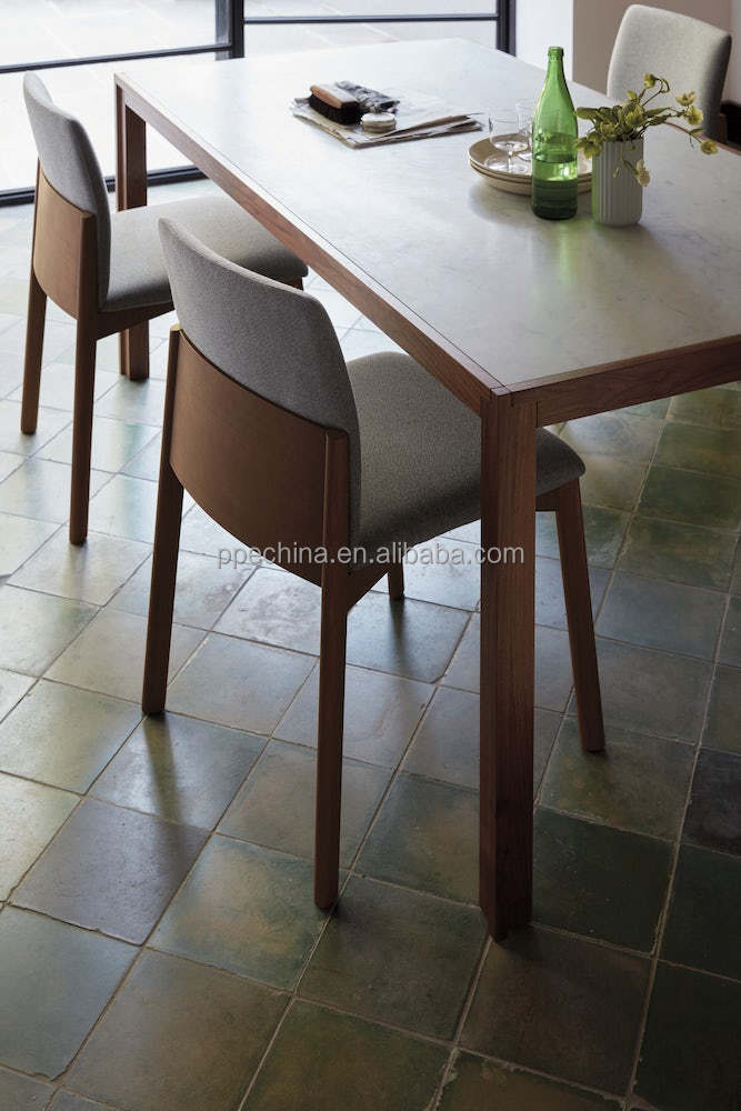 Wholesale Chair Dining Room Wooden Fabric Leather Customized Luxury Traditional Chair Living Room Chair For Home