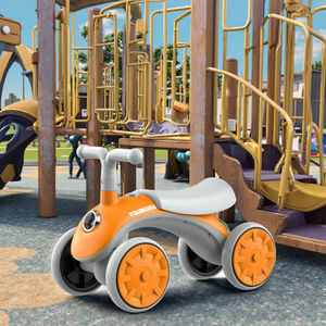 Patinete de Cuatro Ruedas para Niños de 2 a 4 Años, Material Plástico, Último Modelo - Product Image 4
