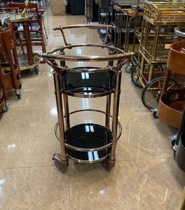รถเข็นเครื่องดื่มทรงกลม 4 ล้อ สแตนเลส กระจกนิรภัย ดีไซน์ทันสมัย สำหรับโรงแรม ร้านอาหาร และการใช้งานในห้องอาหาร - Product Image 4