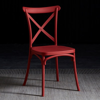 Chaise de salle à manger empilable en plastique PP de luxe moderne personnalisé X Back chaise pour la maison Banquets Hôtels Fêtes Événements de mariage
