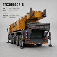 Grue de levage 300t en excellent état avec flèche principale à 8 sections et capacité de manutention de charges lourdes