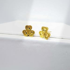 ต่างหูเงินแท้ 925 รูปดาวเล็ก ราคาโรงงาน เครื่องประดับคุณภาพดี ขายส่ง CNC ราคาถูก ต่างหูทรงเรขาคณิตชุบทอง ทำด้วยมือ - Product Image 5