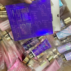 Spray Corporal de 85 ml + Loción Corporal de 75 ml, Estilo Victoria, Aroma Floral y Afrutado, Unisex, Spray para Mujer, 2 Piezas, Perfumes y Loción Corporal, Set de Baño - Product Image 2