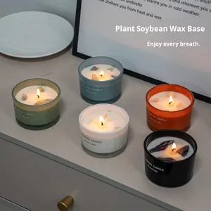 Bougie parfumée artisanale de luxe, respectueuse de l'environnement, à base de cire de soja, avec huiles essentielles et pierres précieuses, pour l'aromathérapie - Product Image 2