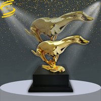 Sculpture de chien en métal plaqué or moderne personnalisée Pet Awards for Dog Shows Animal Metal Craft Trophées Médailles Souvenirs commémoratifs