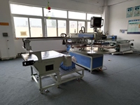 Nouvelle presse à chaud pneumatique automatique Tuhao TH-R7050 70*50cm à 3 têtes et 7 stations pour le chargement/déchargement de films DTF/coton et t-shirts adultes