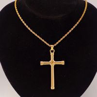 Collier avec pendentif croix en acier inoxydable - Style religieux inspiré du hip-hop pour couples, bijoux durables, cadeau