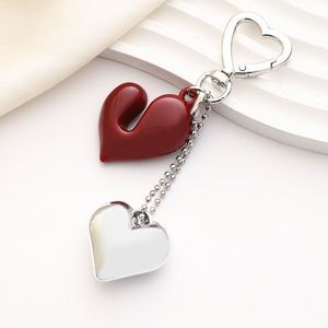 Porte-clés en forme de cœur rouge mignon de haute qualité, très vendu, avec deux cœurs pour couple, petit cadeau - Product Image 2
