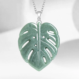Pendentif en feuille de bambou vert émeraude naturelle plaqué or avec jadeite, collier cadeau - Product Image 3