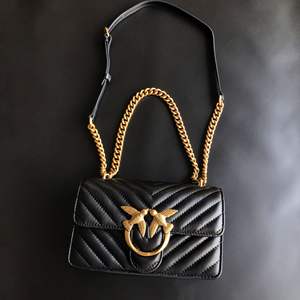 PIN*** 节日礼物同款 <span class=keywords><strong>V</strong></span> 形图案羊皮燕子皮真皮单肩腋下女式拉链式手提包 - Product Image 2