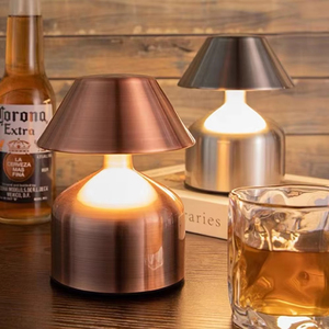 Thanh ánh sáng đèn nhà Hàng Hiện Đại Bắc Âu Retro đồng vàng nấm đầu bảng ánh sáng cạnh giường ngủ kim loại bàn đèn bàn - Product Image 2