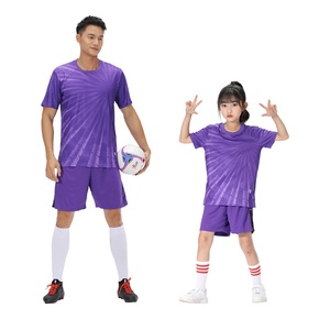 Prix usine 100% Kit d'entraînement de football en polyester à vendre maillot de football violet et short maillot de football en gros enfants - Product Image 1