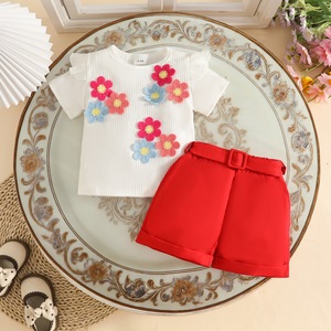 Ensemble trois pièces pour bébé <span class=keywords><strong>fille</strong></span> de 0 à 3 <span class=keywords><strong>ans</strong></span>, style estival décontracté et tendance, motif floral, écologique, haut à manches courtes, <span class=keywords><strong>ceinture</strong></span> en tissu, short - Product Image 4