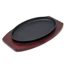 Plaque chauffante ovale élégante en fonte avec plateau en bois, plaque de cuisson antiadhésive pour service à chaud et présentation sur table - Product Image 1