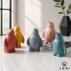 Collezione di Statuette di Toro, Pinguino, Volpe e Uccello, Set Decorativo in Ceramica Opaca del Regno Animale, Scultura Geometrica Stilizzata per Tavolo - Product Image 4