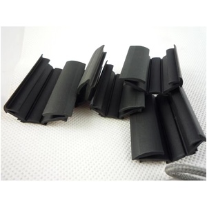 Joint <span class=keywords><strong>en</strong></span> caoutchouc floqué EPDM <span class=keywords><strong>PVC</strong></span> pour levage automobile, joint de glissière de vitre, diverses spécifications, joint de porte coulissante <span class=keywords><strong>en</strong></span> verre, bande de joint <span class=keywords><strong>en</strong></span> forme de <span class=keywords><strong>U</strong></span> - Product Image 6