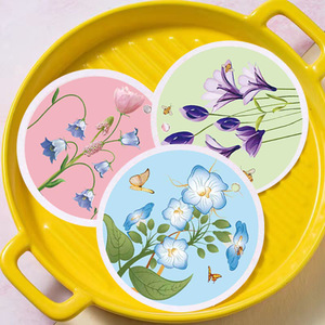 Paño de Cocina Absorbente Comprimido de Pulpa de Madera con Forma de Flor, Paquete de 3 con Diseños Aleatorios - Product Image 1