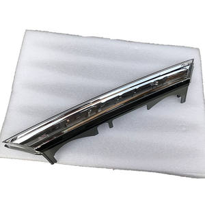 Bande de protection de hayon Honda Odyssey 74890-T6A-J01 en plastique cristallin, autocollant de carrosserie - Product Image 1