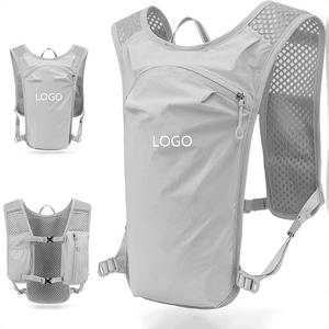 XLAN Unisex Su Torbalı ve Telefon Cebi Olan Antrenman Atleti, Maraton İçin Hafif Koşu Yeleği - Product Image 1