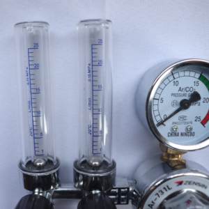 Predolo industriel Argon/<span class=keywords><strong>CO2</strong></span> Mig Tig compteur régulateur de gaz soudeur en alliage d'aluminium de haute qualité, Double - Product Image 5