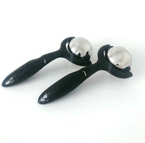 Boule de rouleau de <span class=keywords><strong>massage</strong></span> de cheval de poignée blanche pour le kit de toilettage de cheval - Product Image 6