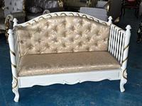 Berceau en bois massif de style royal européen avec design sculpté, barrières de sécurité | Lit écologique pour tout-petits thème princesse/prince