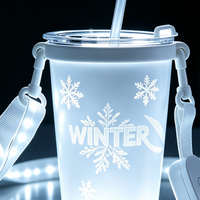 Lanière lumineuse en plastique avec logo personnalisé, gobelet LED lumineux activé par le liquide avec sangle, gobelet de 12/14/16 oz pour bar, décoration de fête